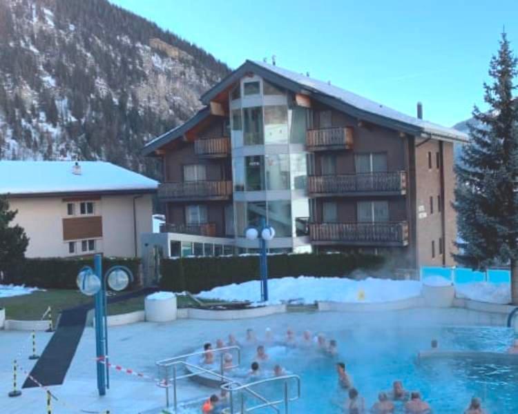 Hotel Viktoria-Leukerbad-Therme エクステリア 写真