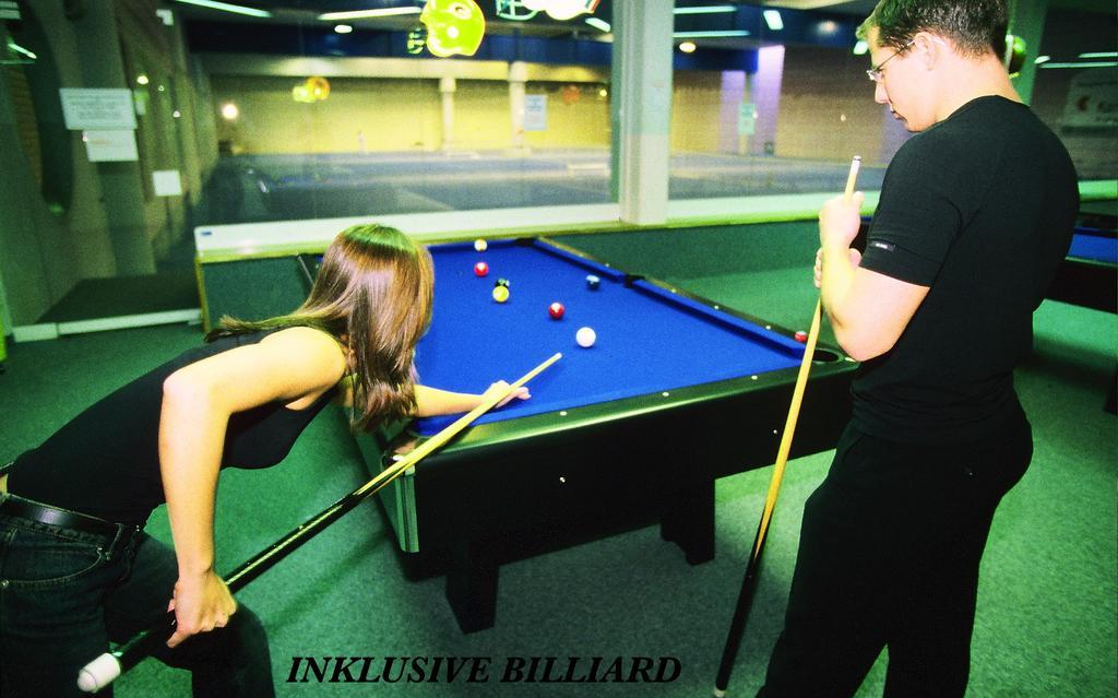Hotel Viktoria-Leukerbad-Therme エクステリア 写真